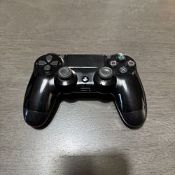 PS4 Controller