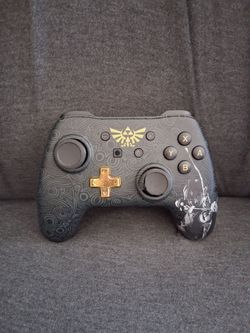 PowerA Wired Controller for Nintendo Switch - Zelda: Breath of the Wild - Zelda