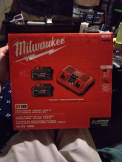 Milwaukee M18 Redlithium Forge XC8.0 Dual Battery Starter Kit