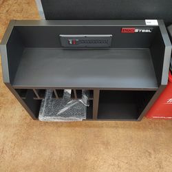 Pro steel tool box