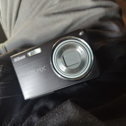 Nikon Coolpix s550