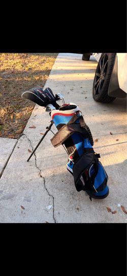 Topflite Golf set Junior 7-12 years old Carbon shafts complete and used once! A steal for $100