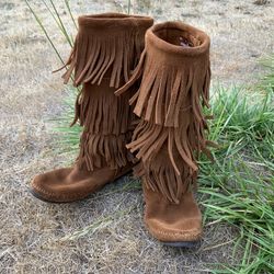 Boots  Pick Up Only