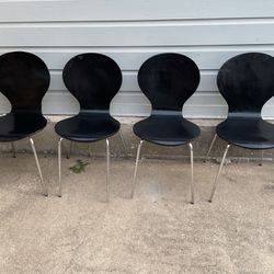 Set Of 4 Wooden Modern Black Chairs 