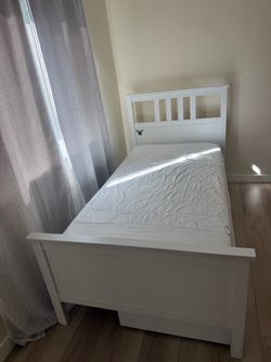 Twin bed