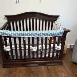 Baby crib