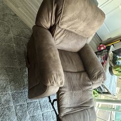 Recliner In Great Shape 