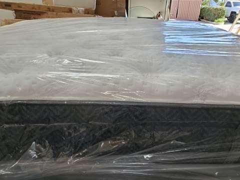 Aireloom Beryl Plush California King Mattress
