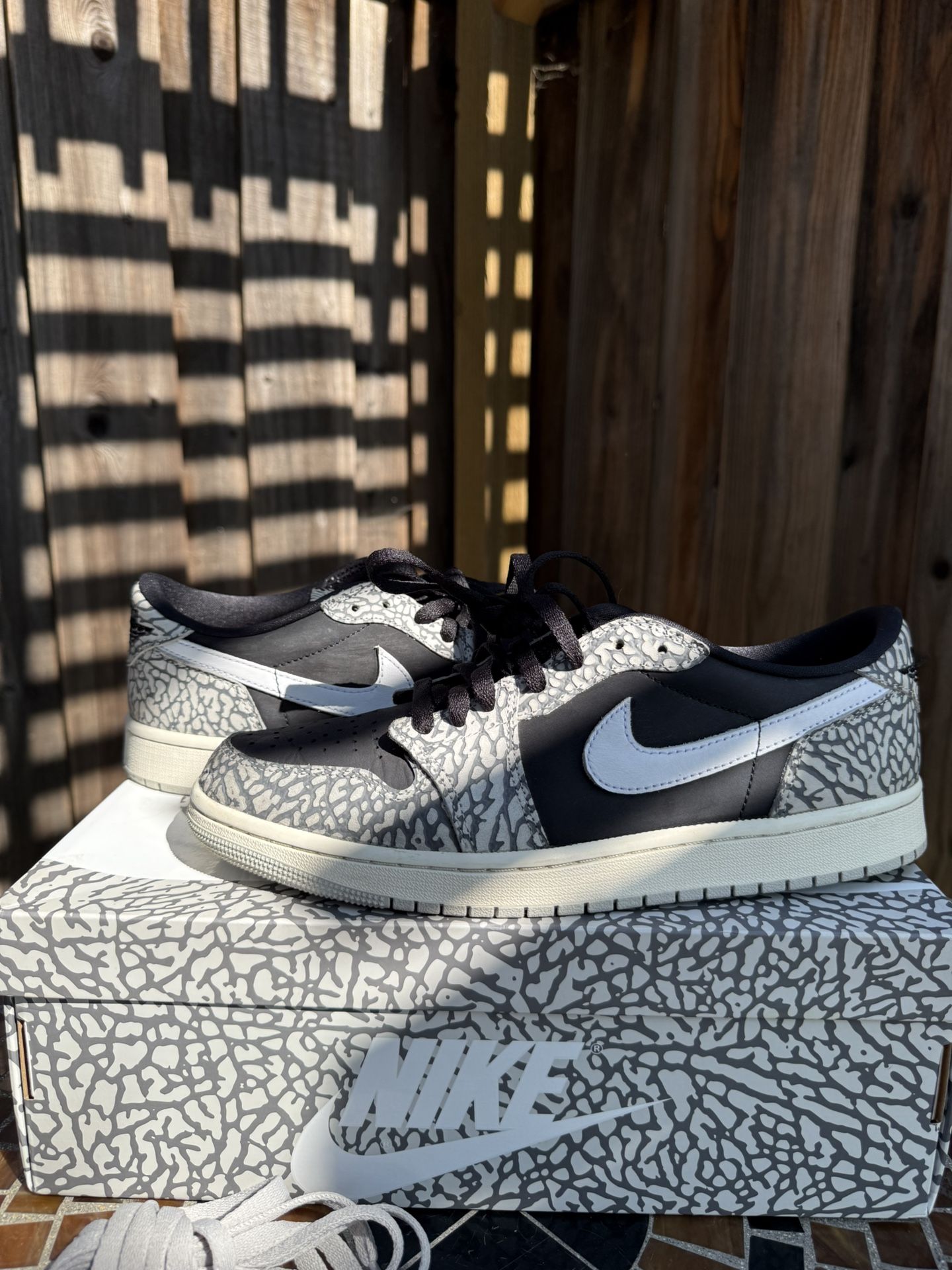 Jordan 1 retro “black cement” 10M