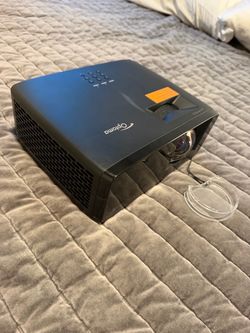 Optoma GT2400HDR Short Throw 1080p 35mm