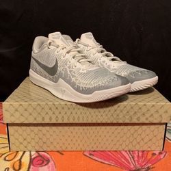 nike kobe basketball shoes