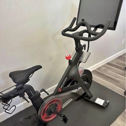 Peloton Bike. 