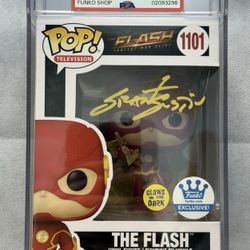 The Flash Funko Pop #1101 Signed By Grant Gustin PSA 8.5