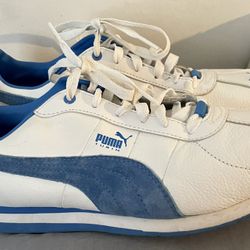 Woman’s Puma Turin Sneakers