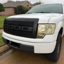 Ford f150 2011 grille black