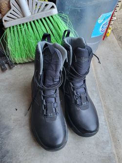 Underarmor  boots brand new
