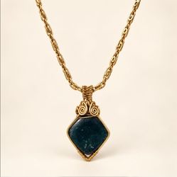 Wire-Wrapped Stone Pendant Gold Chain Necklace