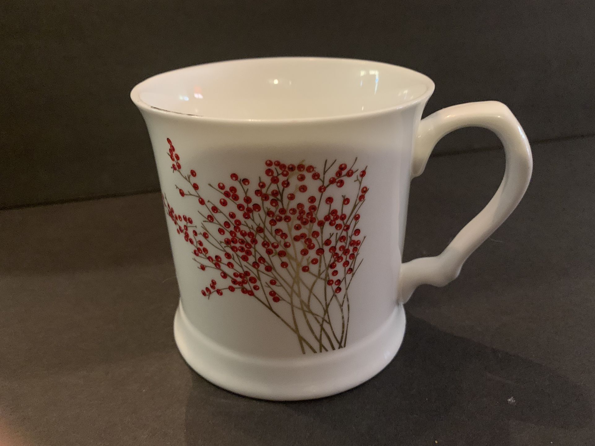 Nicole Miller tea/coffee mug for Christmas.