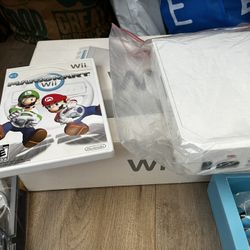 Nintendo Wii full set w Mario Kart