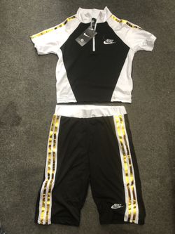 Nike women joggers shorts set black/white