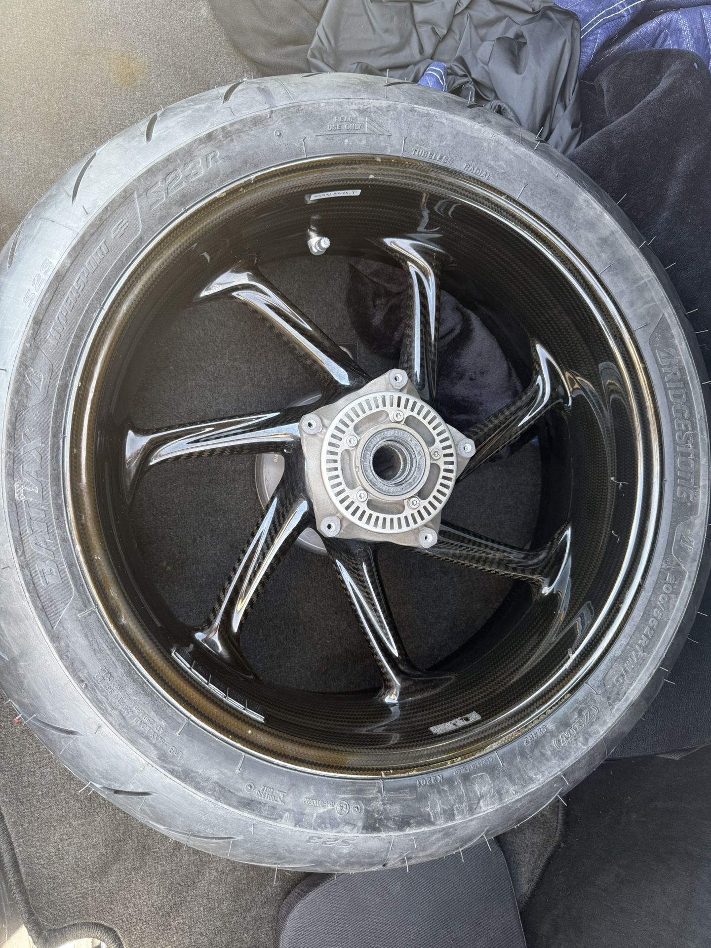 BMW S1000rr Wheel Carbon Fiber