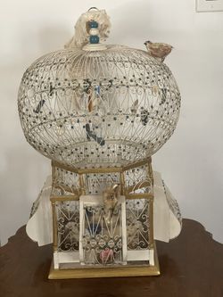 Antique Wire Bird Cage With Dome