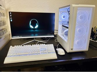 Gaming Pc ( Full white setup available)