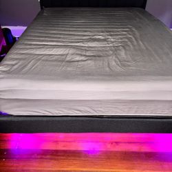 Full size bed (frame only no mattress)