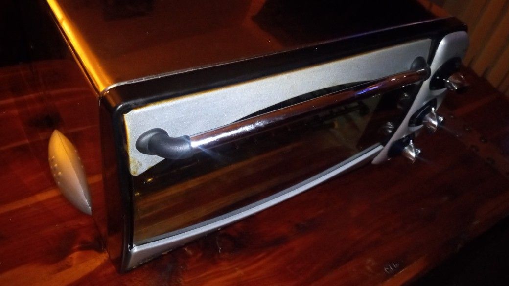 DeLonghi Retro XR Toaster Oven