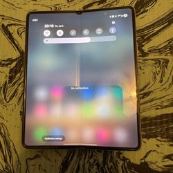 Samsung Galaxy Z Fold 3 