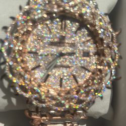VVS D COLOR WATCH