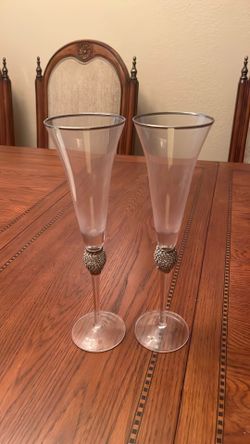 Berate Champagne Flutes