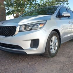 2015 KIA Sedona