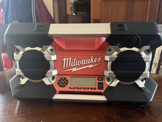 Milwaukee Job Site Radio
