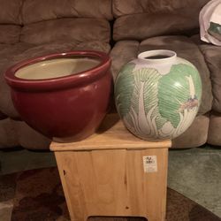 2 CERAMIC FLOWER 🌺 POTS 