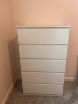 Small 5-Drawer Dresser