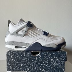 Jordan 4 Midnight Navy - 7 Y & 11 M