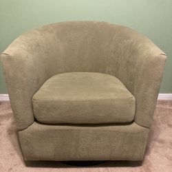 Upholstered Swivel Barrel Chair
