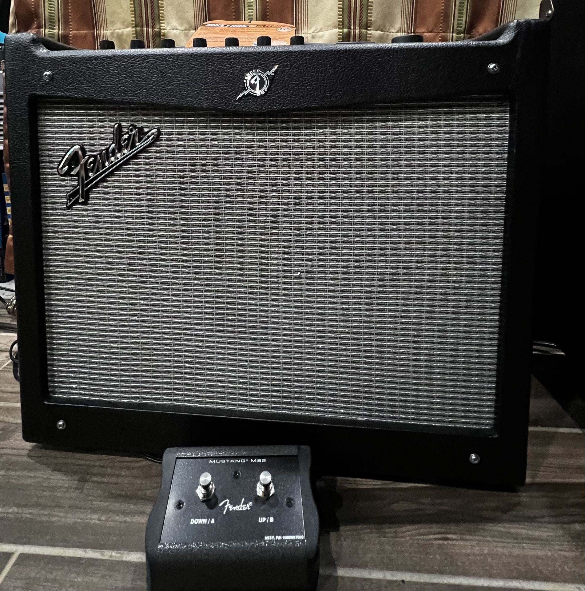 Fender MUSTANG III V2 z modeling Amp $300