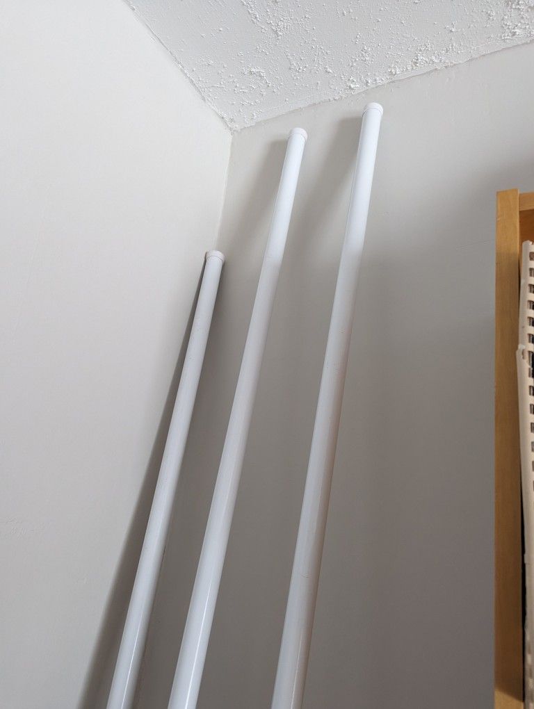 White Metal Shelf Rods And Brackets