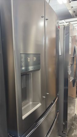 Frigidaire French door refrigerator