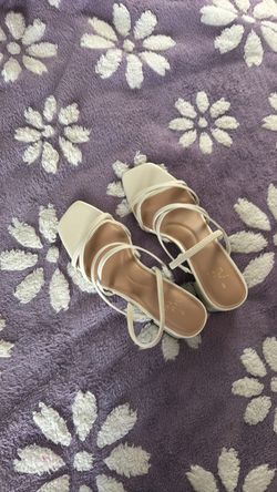 womens heeled sandals