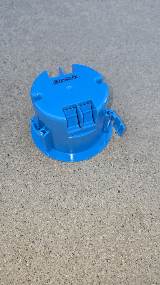1-gang 18 https://offerup.com/redirect/?o=Q3UuaW4=.electrical Pvc Round Old Work Electrical Box