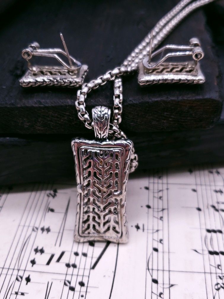 High End Costume Jewelry Silvertone Set