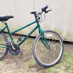 Huffy 15 speed 26" bike