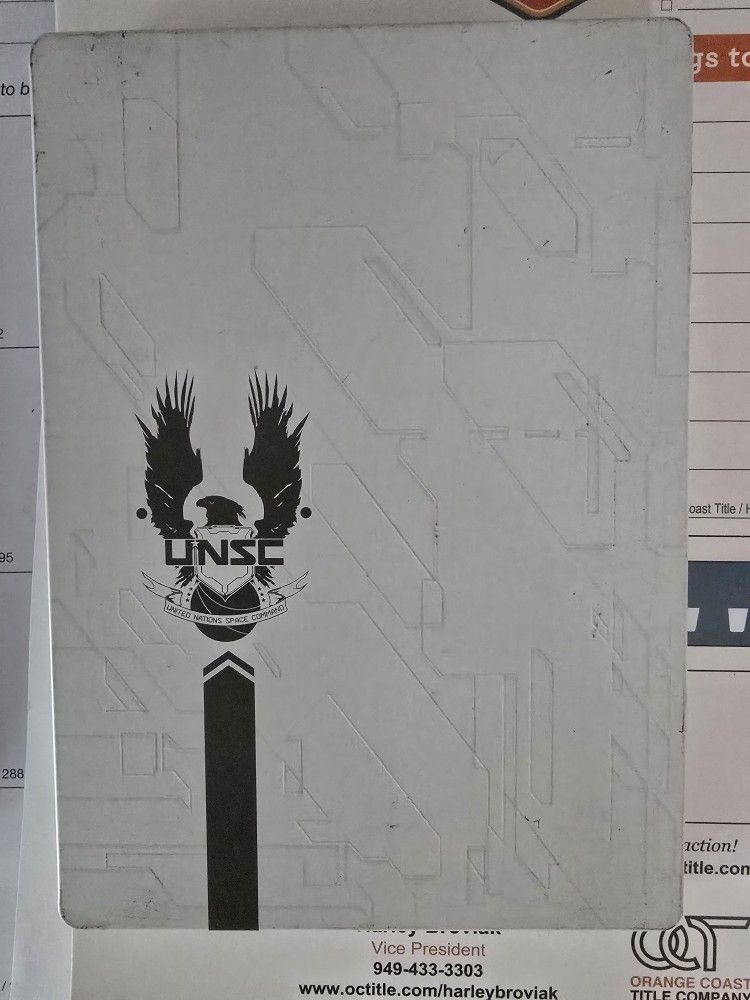 Halo 4 Xbox 360 Metal case and games disk one and two UNSC edition