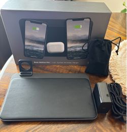 Nomad Base Station Pro Full Surface Wireless Charger