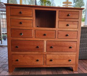 Borehole Mule chest of drawers