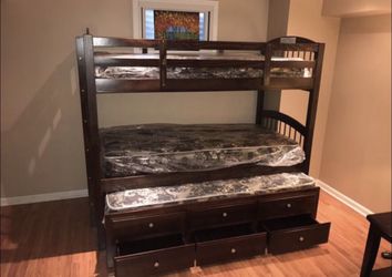 Triple bunk bed with mattresses