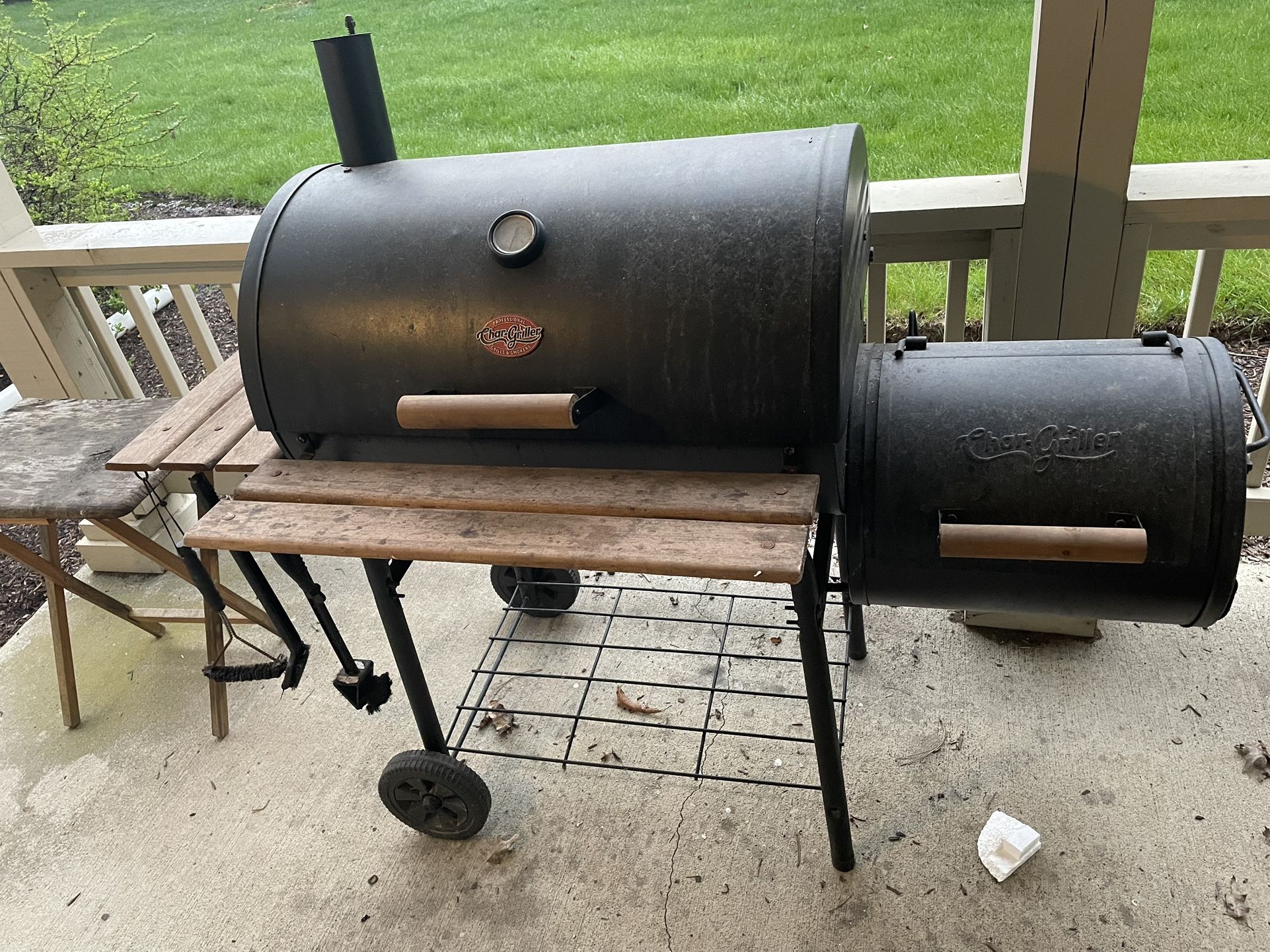 Char-Griller Smokin Pro Charcoal Grill & Smoker (OBO)